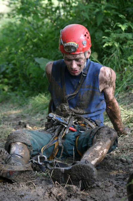 Троллей-2007: про грязь, воду и отца Федора... (Спелеология, фото, события, москва-река)