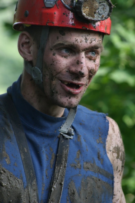 Троллей-2007: про грязь, воду и отца Федора... (Спелеология, фото, события, москва-река)