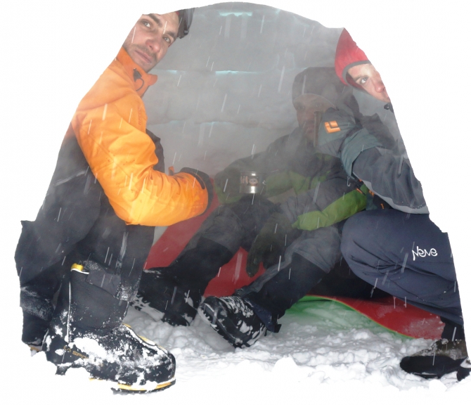 Эльбрус...Цветы на вершине. (Альпинизм, маша хитрикова, хитриков, ред поинт, red point)