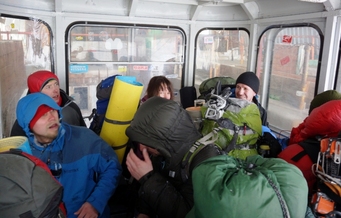 Эльбрус...Цветы на вершине. (Альпинизм, маша хитрикова, хитриков, ред поинт, red point)