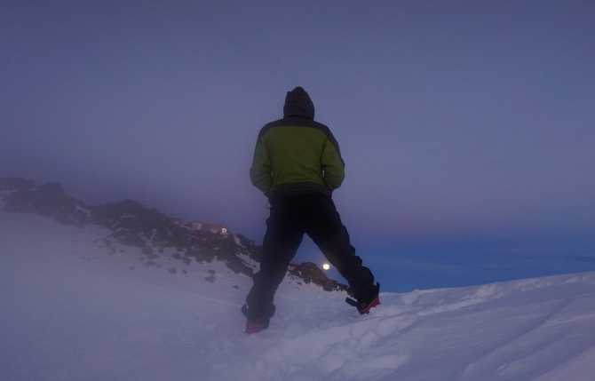 Эльбрус...Цветы на вершине. (Альпинизм, маша хитрикова, хитриков, ред поинт, red point)