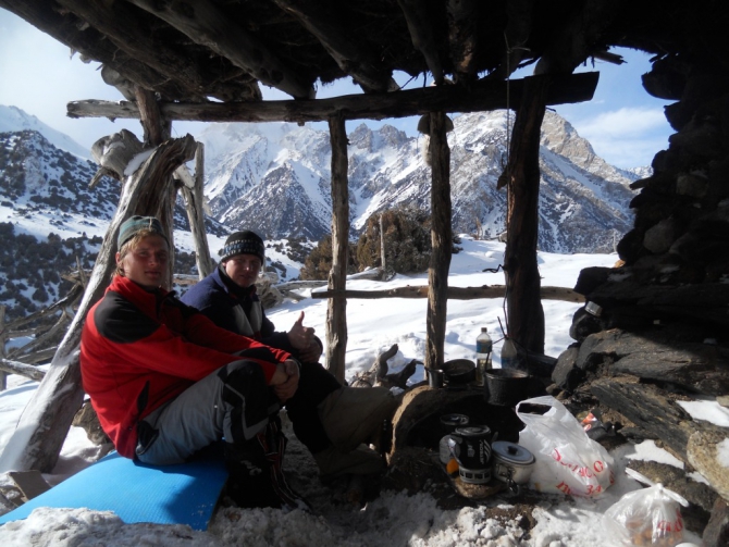 "Ераз-5217" 2013 года выпуска. (Альпинизм, зима, аксу, арча, корея, еразик)