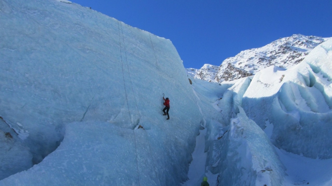 Курс ледолазания завершен! Кавказ. Горная школа. (Альпинизм, ледолазание, драйтулинг, горная школа "категория трудности" им.ставницера, альпинизм)
