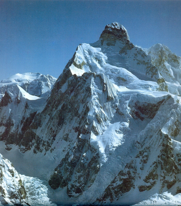 Битва за Жанну. Ж.Франко. Л.Терре. Серия "Листая пожелтевшие страницы" (Альпинизм, гималаи, канченджанга, террай)