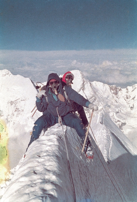 Битва за Жанну. Ж.Франко. Л.Терре. Серия "Листая пожелтевшие страницы" (Альпинизм, гималаи, канченджанга, террай)