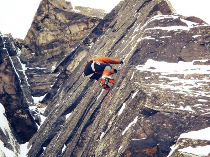 Трасса М18. Микст на Русском Севере (Альпинизм, ледолазание, хибины, драйтулинг, кировск, школа альпинизма, sivera, grivel, нефедов, юкспор, 23 км, шуйские скалы, bouldermixt, бастион вудьявра, городская щель, скальное ущелье, солнечное ущелье, абрам мыс, шуйский микст)