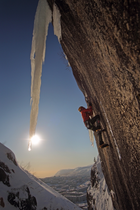 Трасса М18. Микст на Русском Севере (Альпинизм, ледолазание, хибины, драйтулинг, кировск, школа альпинизма, sivera, grivel, нефедов, юкспор, 23 км, шуйские скалы, bouldermixt, бастион вудьявра, городская щель, скальное ущелье, солнечное ущелье, абрам мыс, шуйский микст)