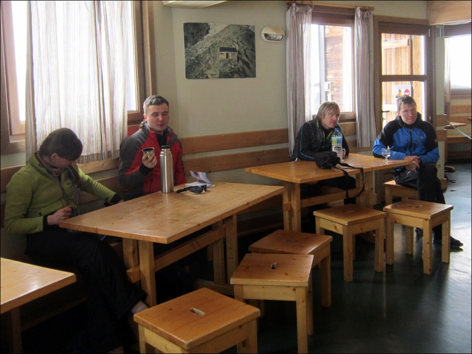 Продолжаем осваивать Шамони и окрестности (конец марта 2013, Альпинизм, chamonix, supercouloir, eugster direct)