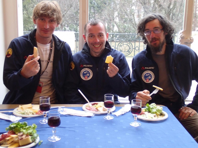 Piolet d'Or 2013 фоточки (Альпинизм, ланге, восхождения 2012 года, piolets d'or, нилов, курмайор, награды, золотой ледоруб, горы, экспедиции, события, головченко)