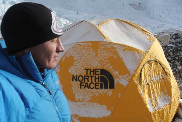 Денис Урубко и Алексей Болотов на Эвересте. Хроники за последние дни (Альпинизм, экспедиции, горы)