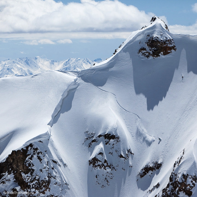 Приэльбрусье: новые маршруты RideThePlanet (Бэккантри/Фрирайд, бэккантри, видео, горы, путешествия, фрирайд, горные лыжи, сноуборд, терскол, чегет, хели-ски, кавказ)