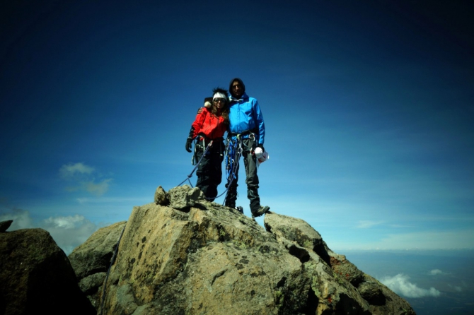 Гора Кения - Пик Батиан 5199 метров (Альпинизм, в жопу коммерческий альпинизм ^_^, пик нелион, восхождения в африке)