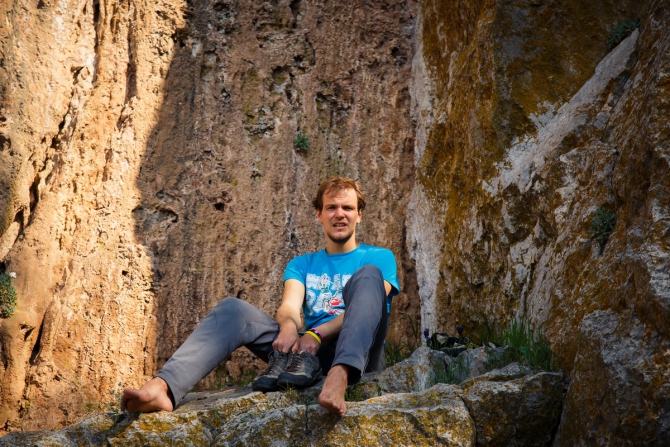 Лазание без страховки - это медитация. (Альпинизм, free solo, base, basejumping, climbing, crimea, b.a.s.e., rapt, rapt-team, sivera, grivel, la sportiva, nefedov andrey, sunrise, timelaps, morcheka, морчека, нефедов андрей, нефёдов, фри соло, рыжий угол, зуб морчеки, бейс, скалолазание, альпинизм)