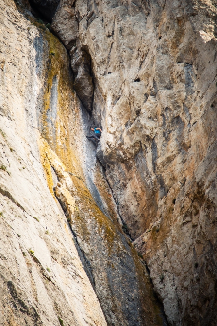 Лазание без страховки - это медитация. (Альпинизм, free solo, base, basejumping, climbing, crimea, b.a.s.e., rapt, rapt-team, sivera, grivel, la sportiva, nefedov andrey, sunrise, timelaps, morcheka, морчека, нефедов андрей, нефёдов, фри соло, рыжий угол, зуб морчеки, бейс, скалолазание, альпинизм)