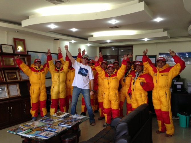 Клуб 7 Вершин завершает сезон на Эвересте (Альпинизм, тибет, абрамов)