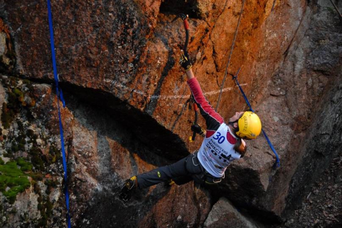 О молодых судьях, настоящих мужчинах, чайной церемонии на седле и интервью с Антоном Кашевником. (Снегоступинг, red fox elbrus race 2013, эльбрус, антон кашевник)