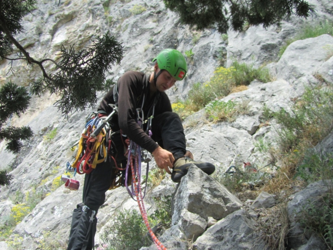 Тестирование скальных туфлей La sportiva TC PRO. (Альпинизм, тест скальников, крым. заколодний а.в.)