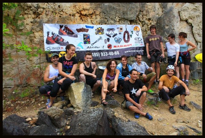 Ещё одни близкие к Москве скалы-Дюкинские карьеры! Хорошо учиться лазить с нижней и дюльферять! Только каски must have! (Скалолазание, королёв, владимир, скалолазание)