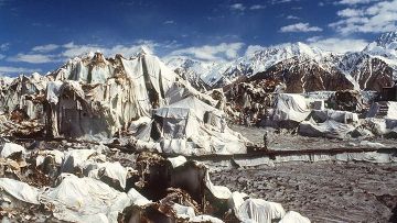 Иранские альпинисты, покорившие восьмитысячную вершину, потерялись в горах (Альпинизм, броуд пик)