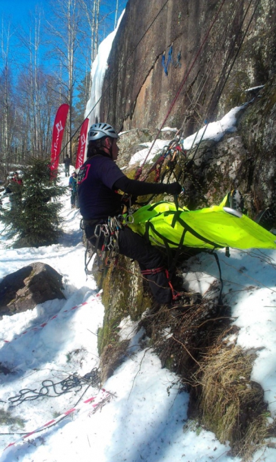 Спасательные носилки-трансформер для проведения аварийно-спасательных работ. (Альпинизм, спасательные работы, спасснаряжение)