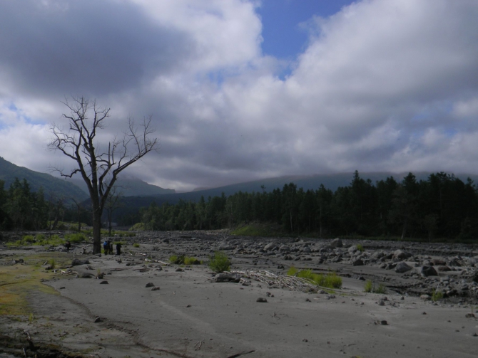 Транскамчатский матрас – 2013. Часть II – «Ванно-банная» (Горный туризм, камчатка, моренко, кизимен, тумрок, ипуин, кипелые, поход)