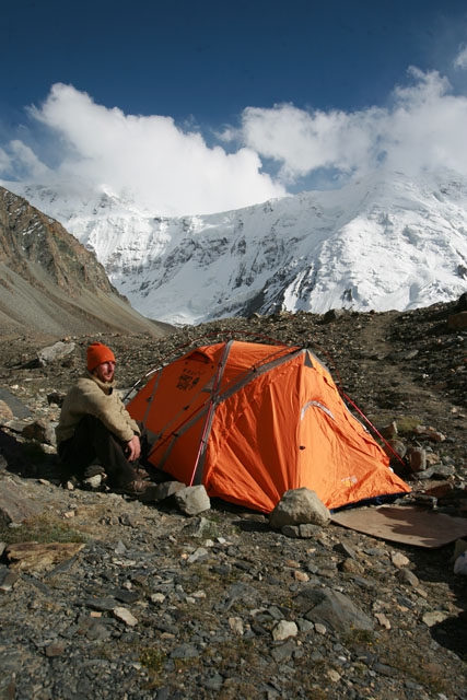 Экспедиция Альпклуба МАИ "Пик Коммунизма: возвращение на юго-западную стену" -- Новости (Альпинизм, юго-западная стена, маршрут непомнящего, альпклуб маи)