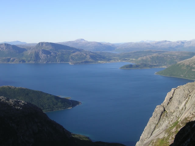 Хансйорг Ауер (Hansjoerg Auer) и Маркус Хайд (Markus Haid) пролезли маршрут Arctandria (8b) в Норвегии (Альпинизм, свободное лазанье, ауэр, альпинизм, норвегия, скалолазание, австрия)