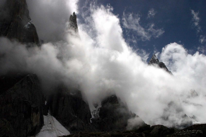 Шиптон, Машербрум, Кошачьи уши, рога и кое-что еще... (фото, пакистан)