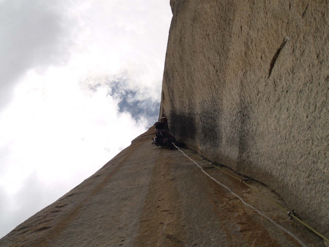 Fragments of Freedom. Русская линия на Haina Brakk. 33 питча, 1450m, A4, 6b (Альпинизм, haina brakk direct 2007, пакистан, экспедиции, хайна бракк - директ 2007)