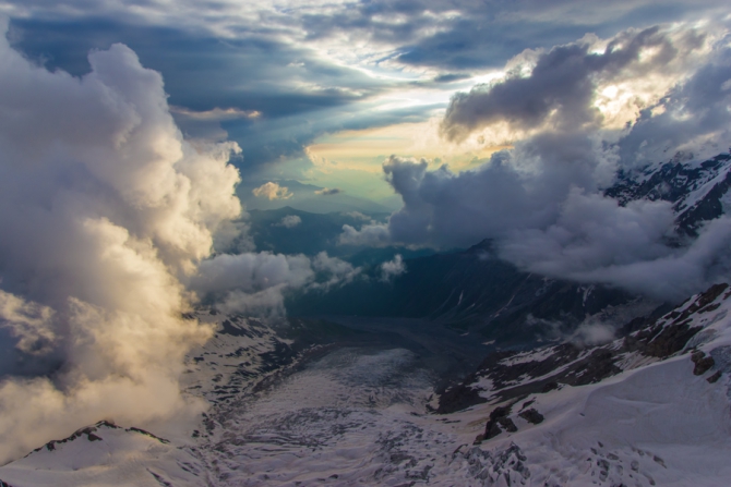 Большие приключения на небольшой горе (Альпинизм, грузия, сванетия, шхара, надир, трэш)