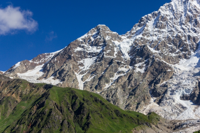 Большие приключения на небольшой горе (Альпинизм, грузия, сванетия, шхара, надир, трэш)