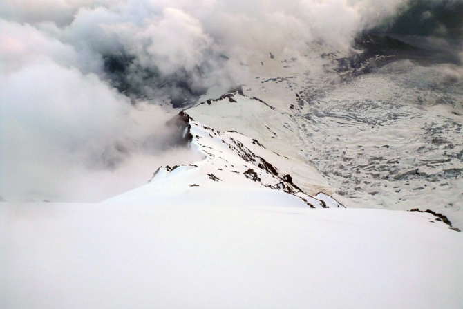 Большие приключения на небольшой горе (Альпинизм, грузия, сванетия, шхара, надир, трэш)