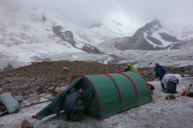 Сказ о том, как мы открыли самый восточный шеститысячник Заалайского хребта :, Альпинизм, экспедиция маи "заалай-2013", курумды, заря востока, пик эйлера, перевал черная осыпь, перевал верхний нура, перевал предвершинный)