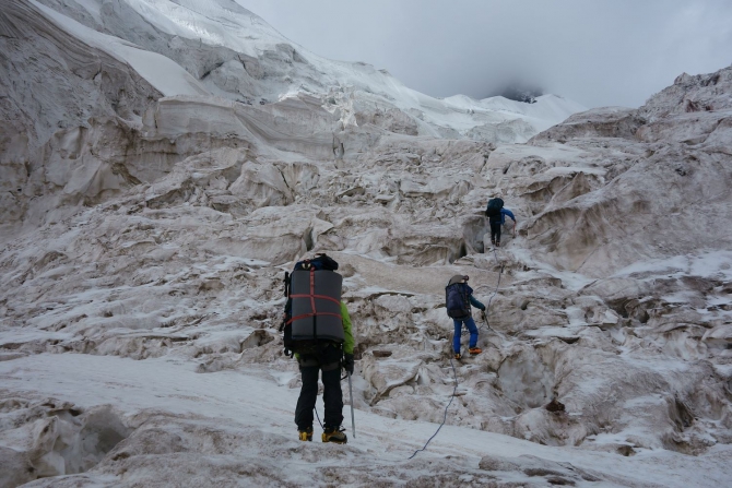 Сказ о том, как мы открыли самый восточный шеститысячник Заалайского хребта :, Альпинизм, экспедиция маи "заалай-2013", курумды, заря востока, пик эйлера, перевал черная осыпь, перевал верхний нура, перевал предвершинный)