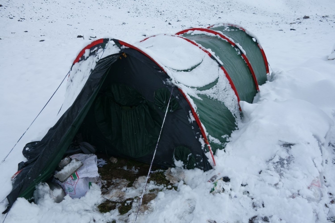 Сказ о том, как мы открыли самый восточный шеститысячник Заалайского хребта :, Альпинизм, экспедиция маи "заалай-2013", курумды, заря востока, пик эйлера, перевал черная осыпь, перевал верхний нура, перевал предвершинный)