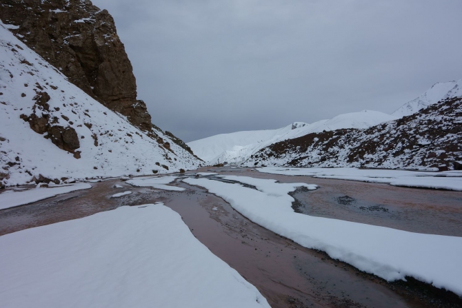 Сказ о том, как мы открыли самый восточный шеститысячник Заалайского хребта :, Альпинизм, экспедиция маи "заалай-2013", курумды, заря востока, пик эйлера, перевал черная осыпь, перевал верхний нура, перевал предвершинный)