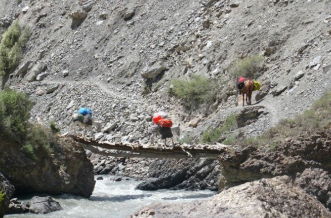Хотели на Крицука, но Гора "велела" идти другую 6Б. (Альпинизм, каравшин, пик одессы, питер сборы, маршрут сахарова)