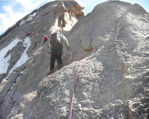 Хотели на Крицука, но Гора "велела" идти другую 6Б. (Альпинизм, каравшин, пик одессы, питер сборы, маршрут сахарова)