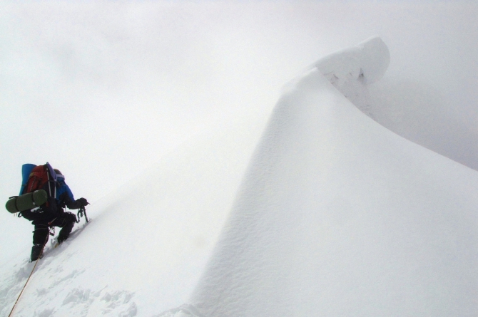 Спуск с Памирского фирнового плато в непогоду (Альпинизм, коммунизма. спуск, снег)