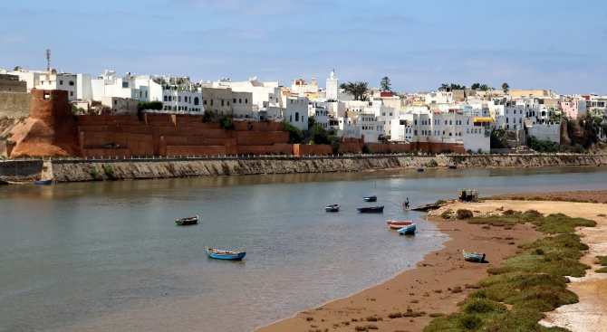 ЗаМарочка с штативом и дочкой..