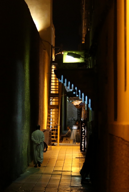 ЗаМарочка с штативом и дочкой..