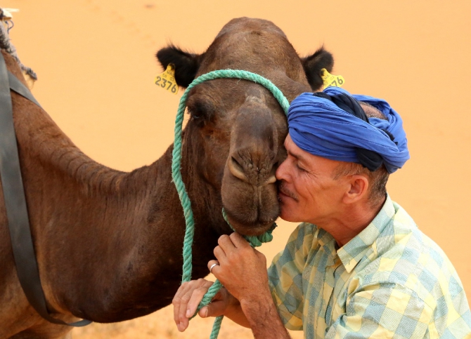 ЗаМарочка с штативом и дочкой..