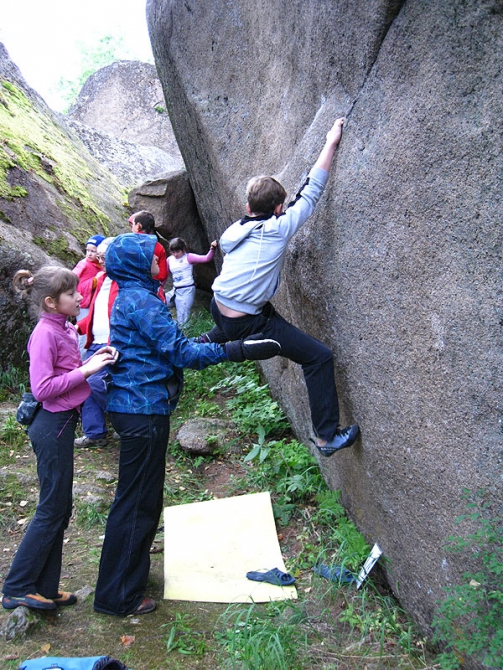 И снова столбы. Хитрушки, дети, уроды… и не только (Альпинизм, боулдеринг, фестиваль, скальный марафон, детское скалолазание, приз столбов, приз теплыха)