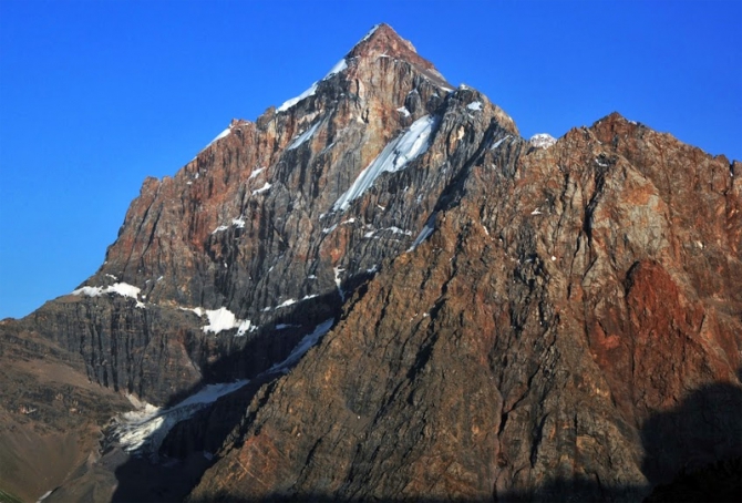 Один год из жизни СКА "Зеленоград" (Альпинизм, ска зеленоград, кавказ, фаны, арко, шамони, ляйляк, хан-тенгри, победа, крым, мак-кинли, индийские гималаи, камчатка, байкал, некрутые но классные)
