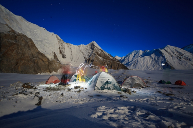 Один год из жизни СКА "Зеленоград" (Альпинизм, ска зеленоград, кавказ, фаны, арко, шамони, ляйляк, хан-тенгри, победа, крым, мак-кинли, индийские гималаи, камчатка, байкал, некрутые но классные)