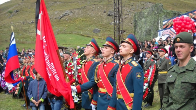 Похороны защитников Кавказа (Альпинизм, оборона кавказа)