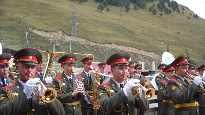 Похороны защитников Кавказа (Альпинизм, оборона кавказа)