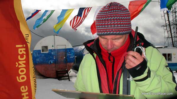 VIII International Elbrus Race. Интервью главного судьи Владимира Шопина (Альпинизм, жорнет, шкель, забег, эльбрус)