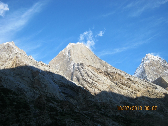Каравшин.Лазать по скалам - это кайф, но иногда нужно и потерпеть. (Альпинизм, карашин, свободное лазание, бобров)