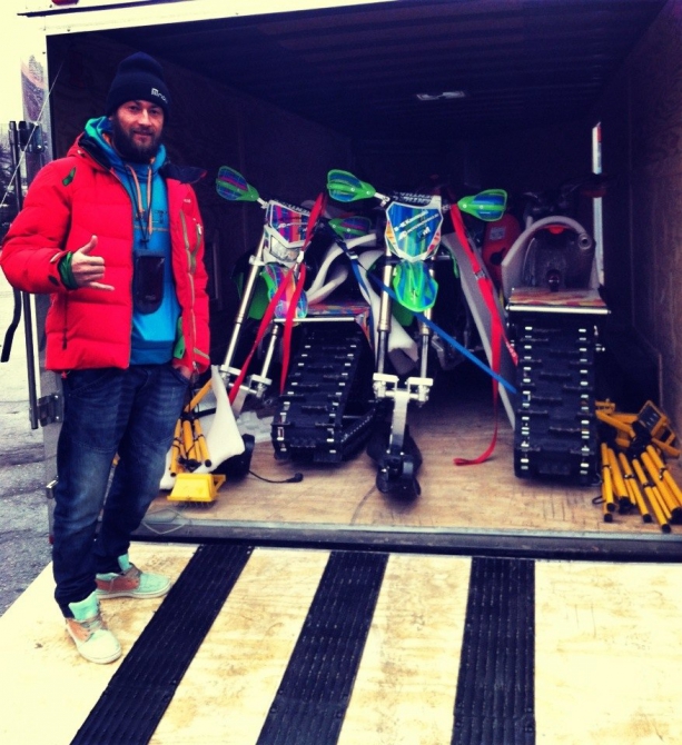 Открытие сезона 13/14. Ильин (Путешествия, prorider, jones snowboards, ильин александр, riderhelp, now, snowavalanche, пента спорт, freerideworldtour, dragon, fwq, halti, кант, фрирайд, motosnowbike, ilyin alexandr, сноуборд, snowpulse)